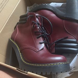 Dr. Marten Heel Boots Burgundy Size9